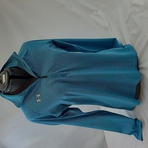 Under armor heat gear size small womens quarter zip